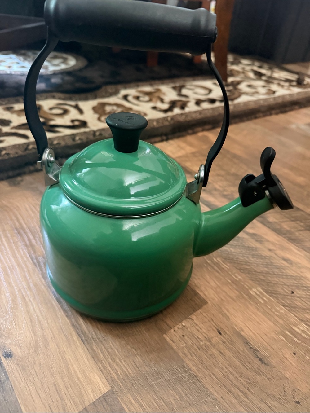 Le Creuset Green Enamel Whistling Tea Kettle - Classic Stovetop Kettle